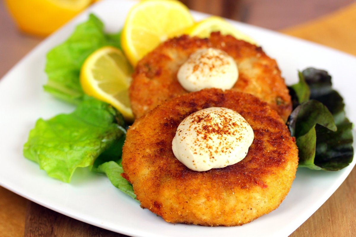Make Your Own Delicious Lion's Mane Crab Cakes - Forij.co